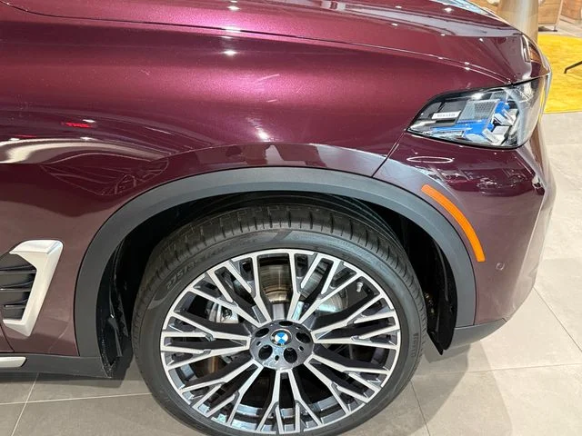 Certified Used 2024 Ametrin Metallic BMW xDrive40i image 8