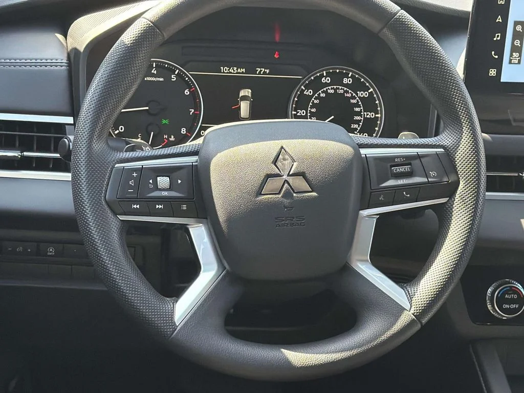 New 2026 Black Mitsubishi ES image 11
