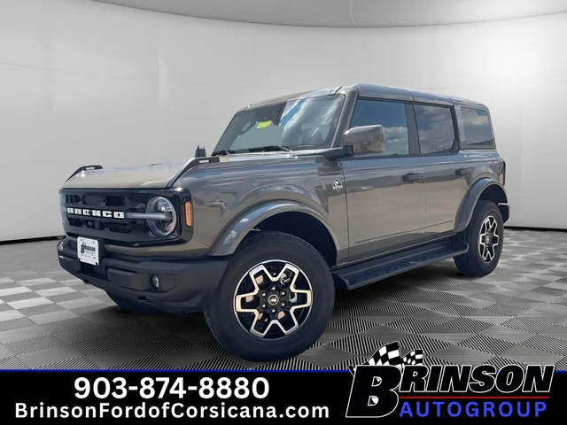 2026 Ford Bronco Outer Banks