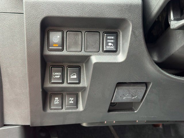 Used 2025 Orange Nissan PRO-4X image 23