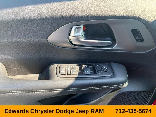 Used 2025 Red Chrysler Select image 13
