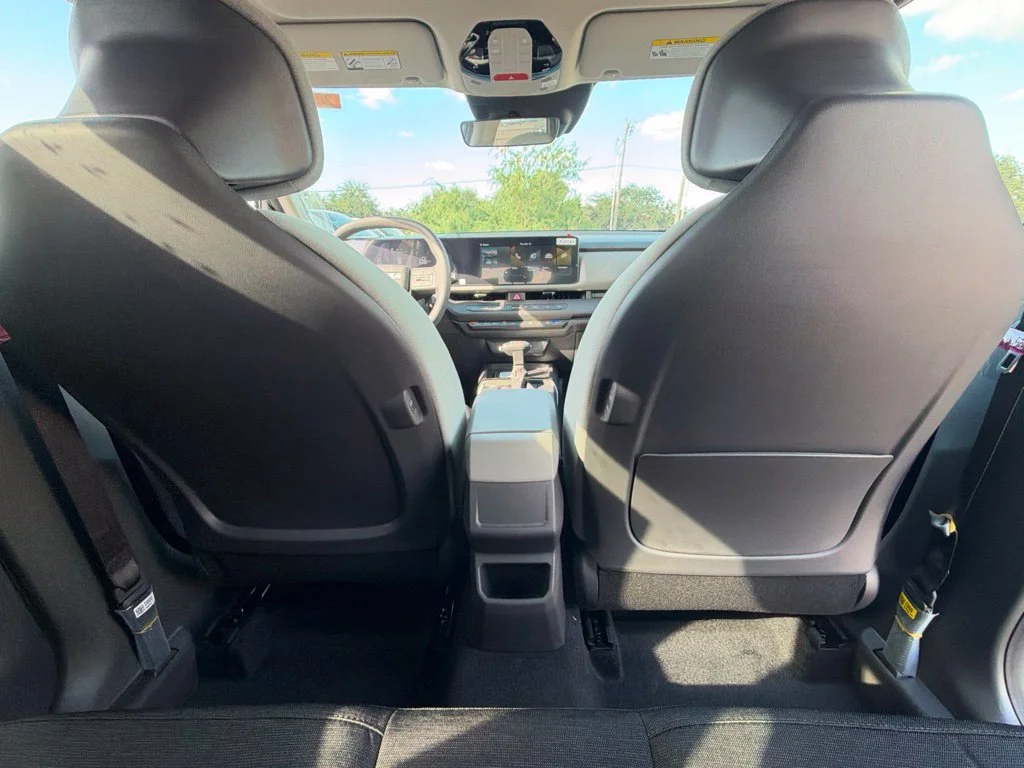 New 2027 Gray Kia S image 20