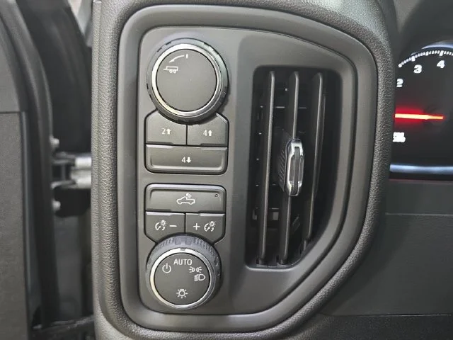 2026 Chevrolet Silverado 2500 HD Custom - Photo 24