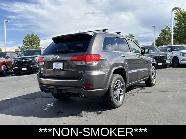Used 2018 Gray Jeep Overland image 5