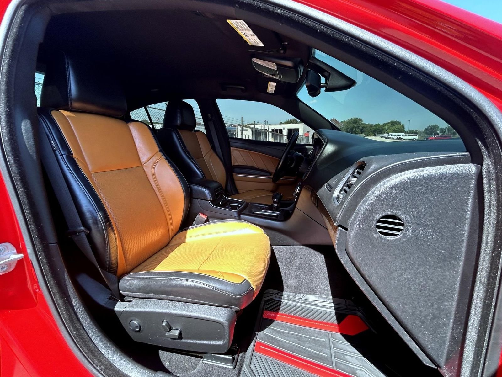 2022 Dodge Charger SXT - Photo 17