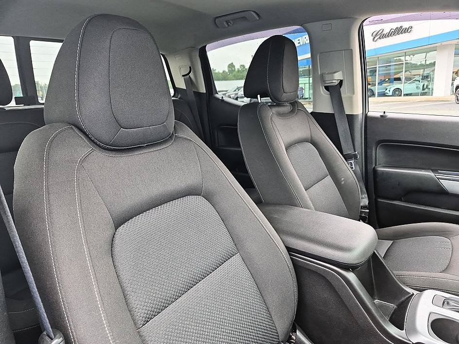 Certified Used 2016 BLACK Chevrolet 4WD LT image 33