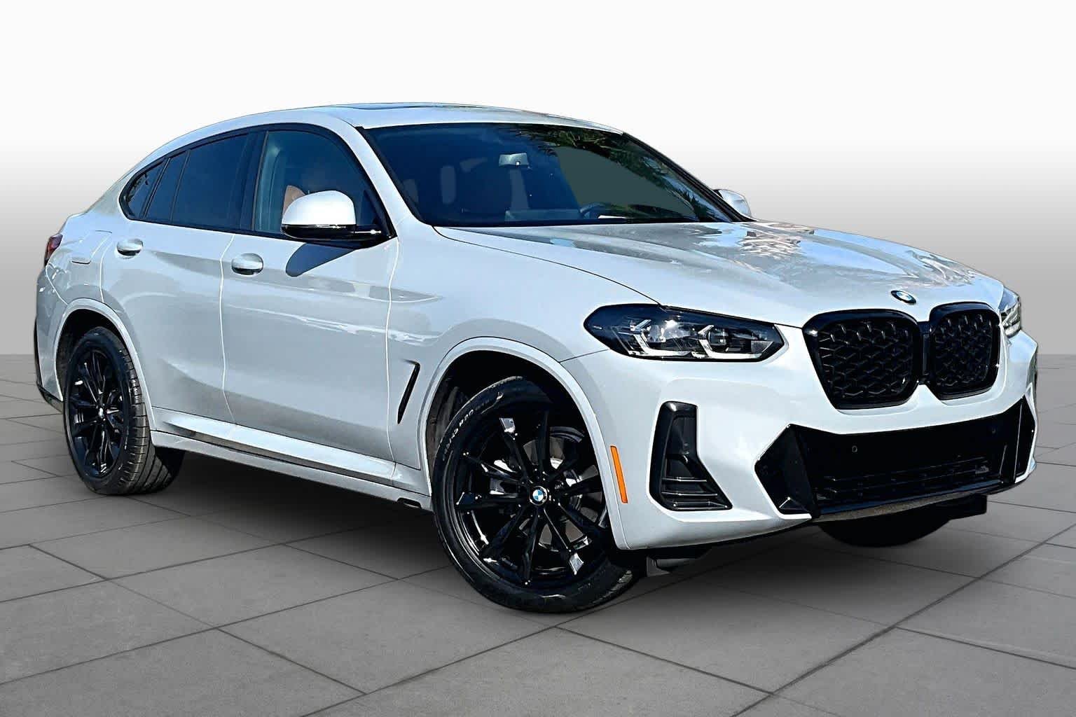 Used 2023 Brooklyn Grey Metallic BMW xDrive30i image 3