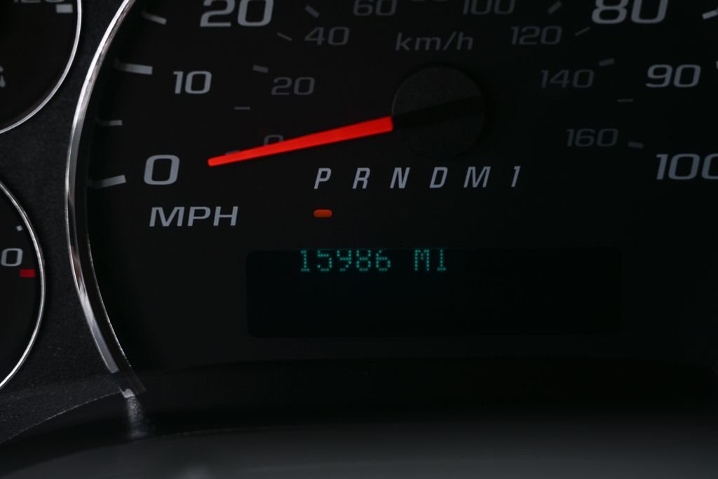 Used 2025 White Chevrolet Work Van image 12