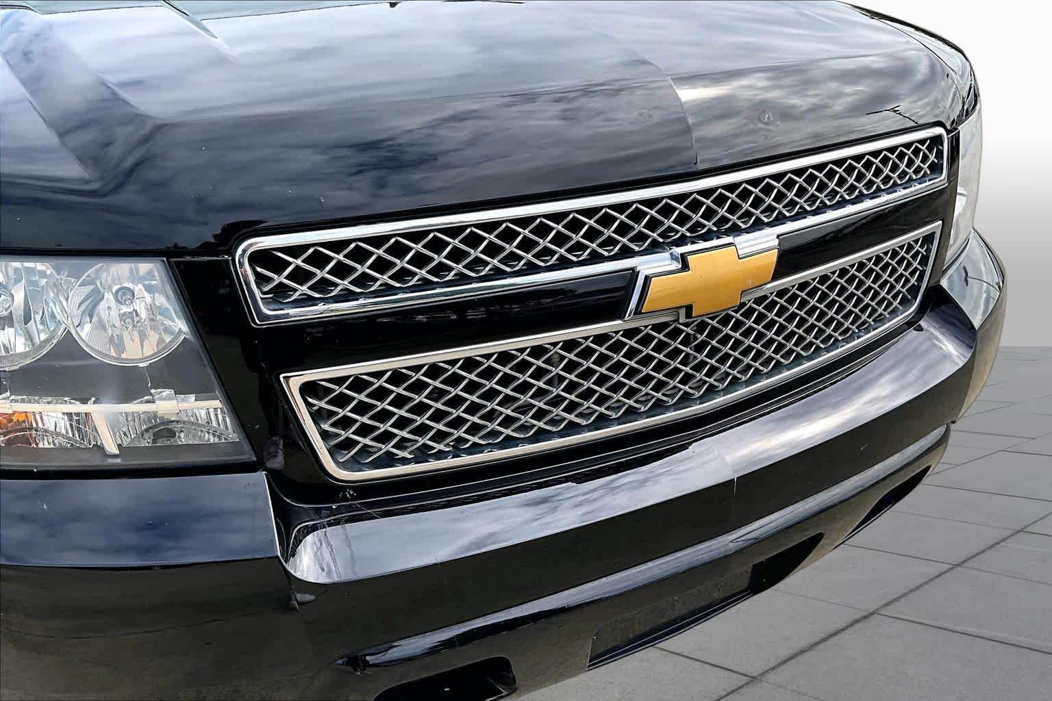 Used 2013 Black Chevrolet LT image 28