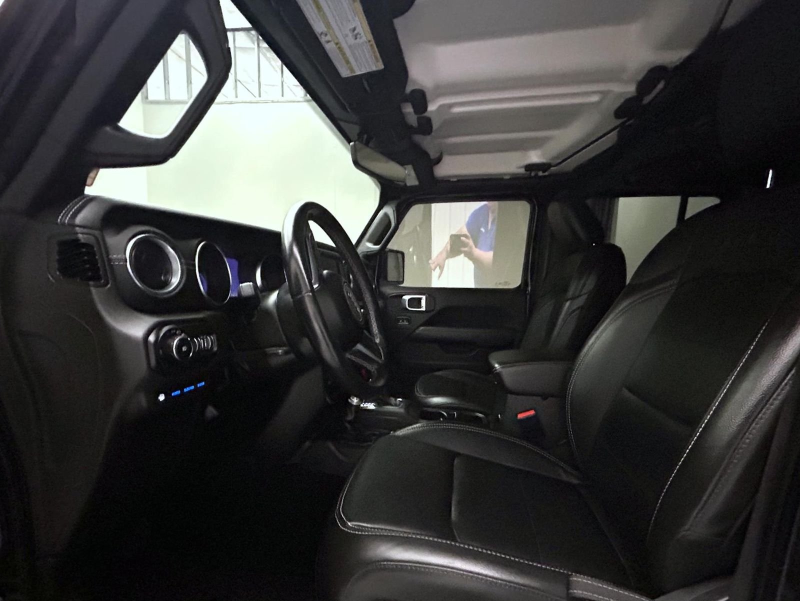 Used 2022 Black Jeep Unlimited Sahara 4xe image 10