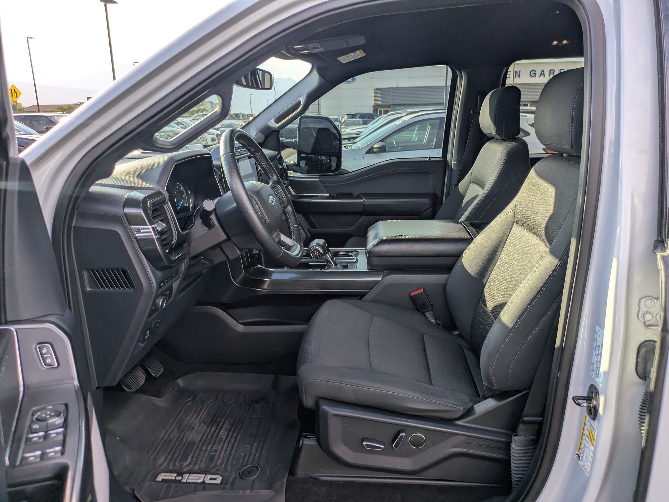 Used 2021 White Metallic Ford XLT image 15