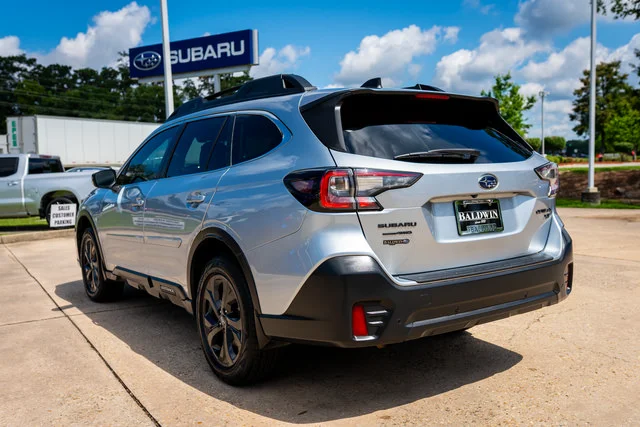 Certified Used 2021 Ice Silver Metallic Subaru Onyx Edition XT image 4