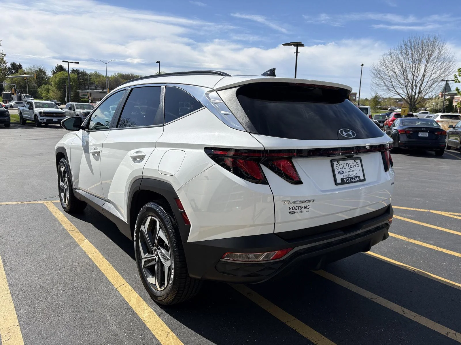 Certified Used 2024 White Pearl Hyundai SEL image 4