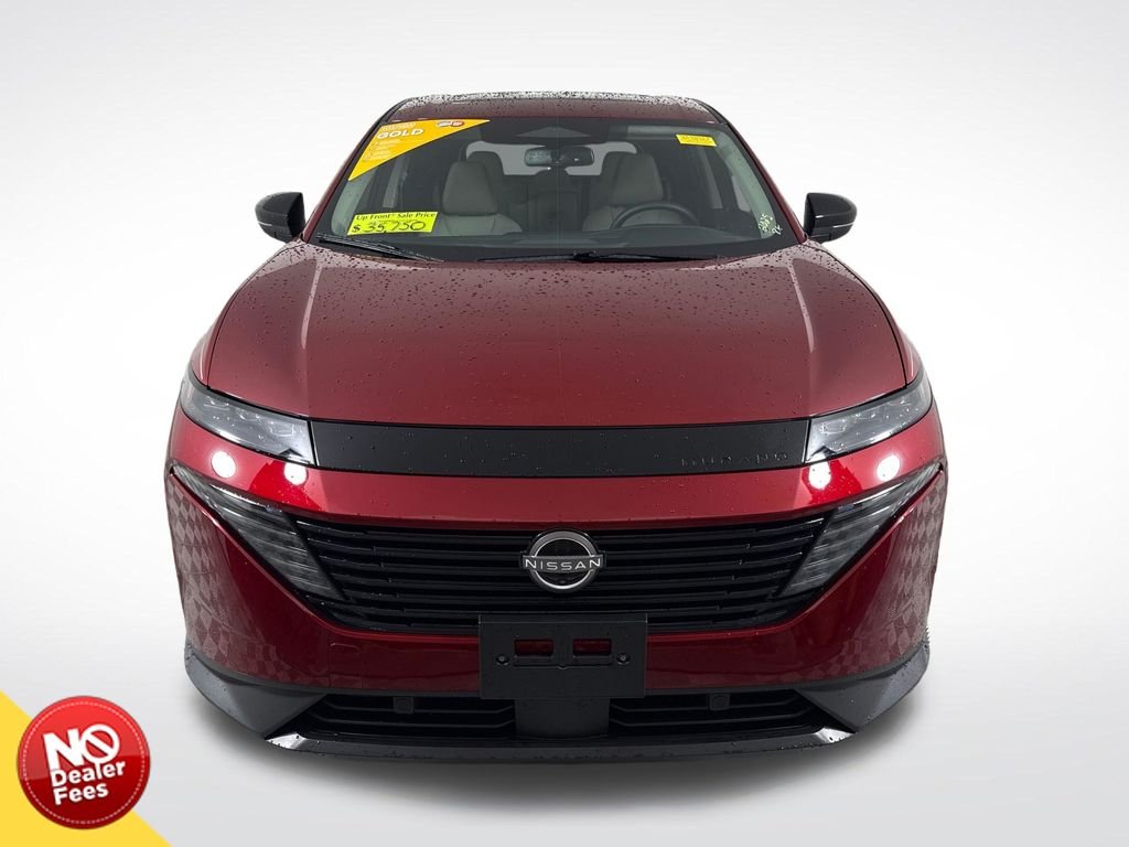 Used 2025 Red Nissan SL image 9