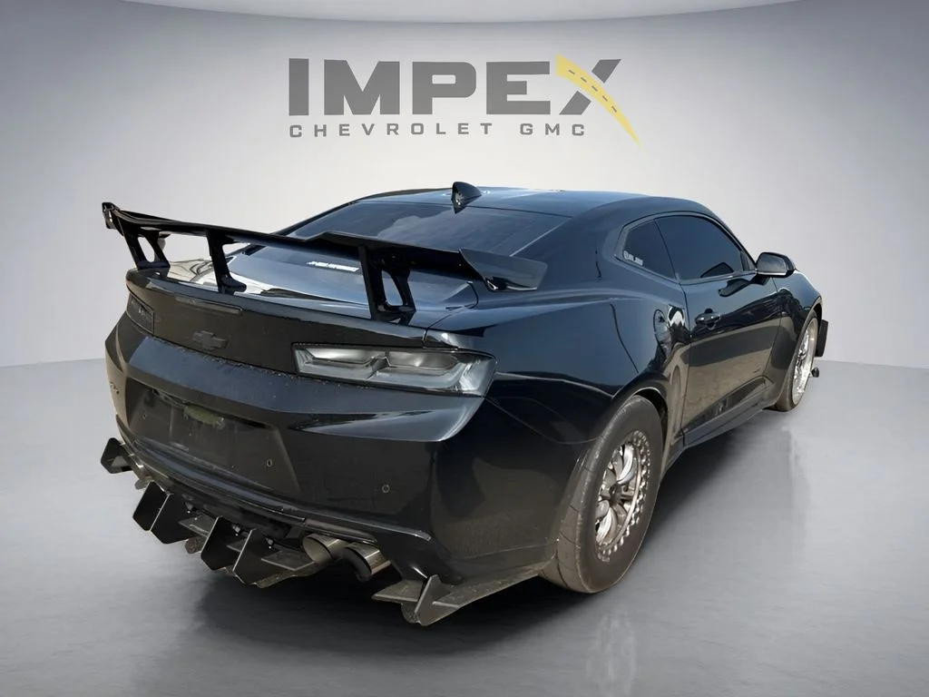 Used 2018 Black Chevrolet ZL1 image 4