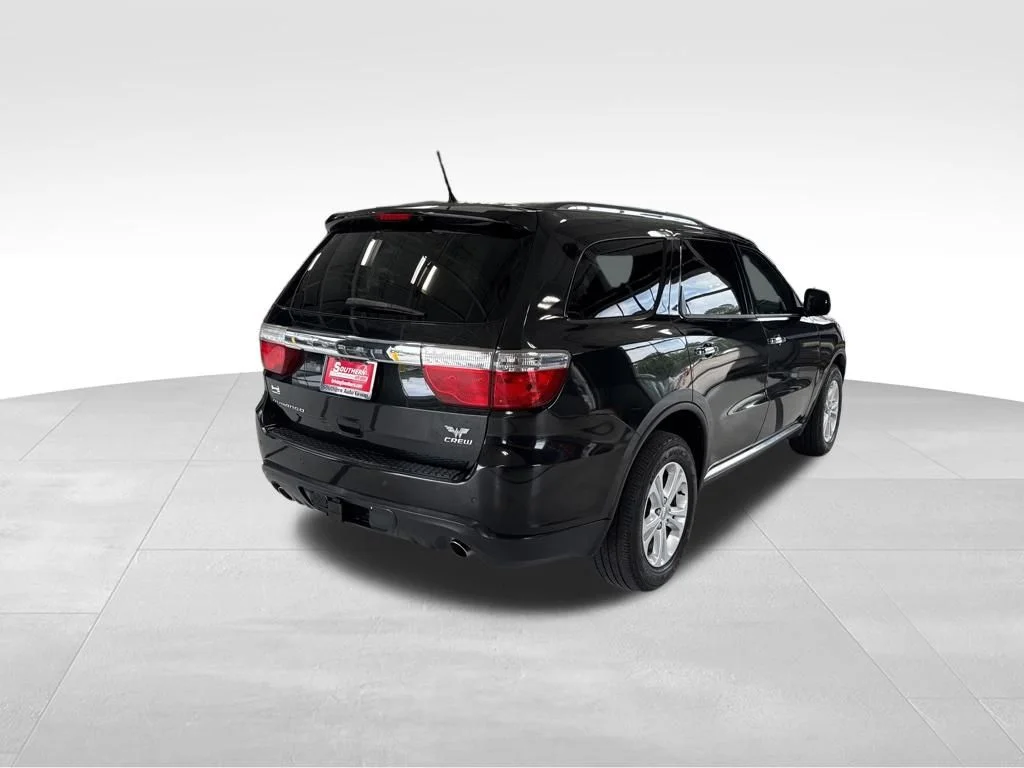 Used 2013 Black Dodge Crew image 5