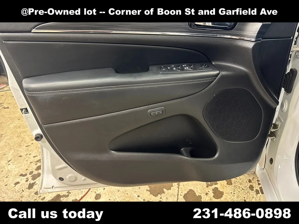 Used 2021 White Jeep Limited image 16