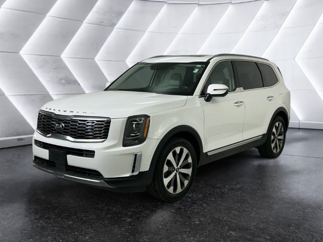 Used 2020 White Kia S image 3