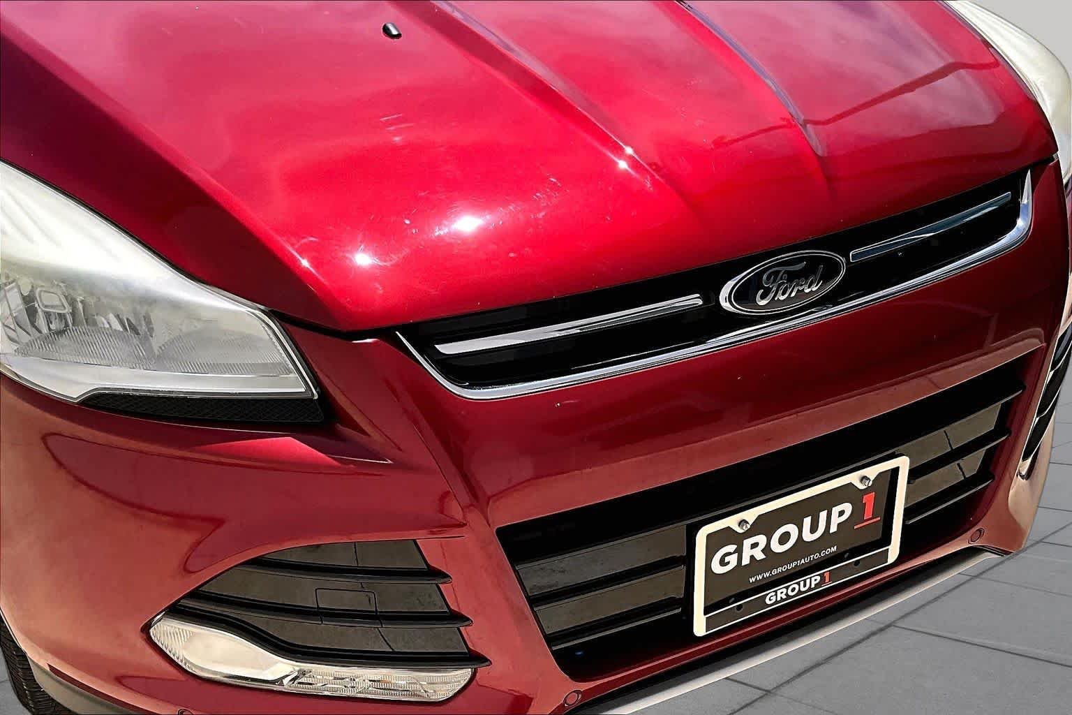 Used 2013 Ruby Red Ford SEL image 30