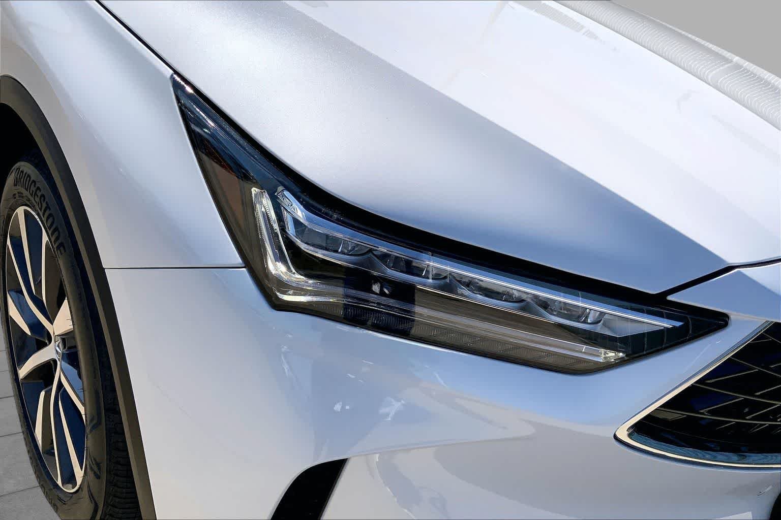New 2026 Platinum White Pearl Acura w/Technology Package image 13