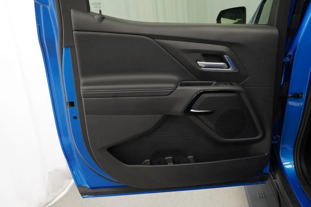 New 2026 Riptide Blue Metallic Chevrolet LT - Extended Range image 21