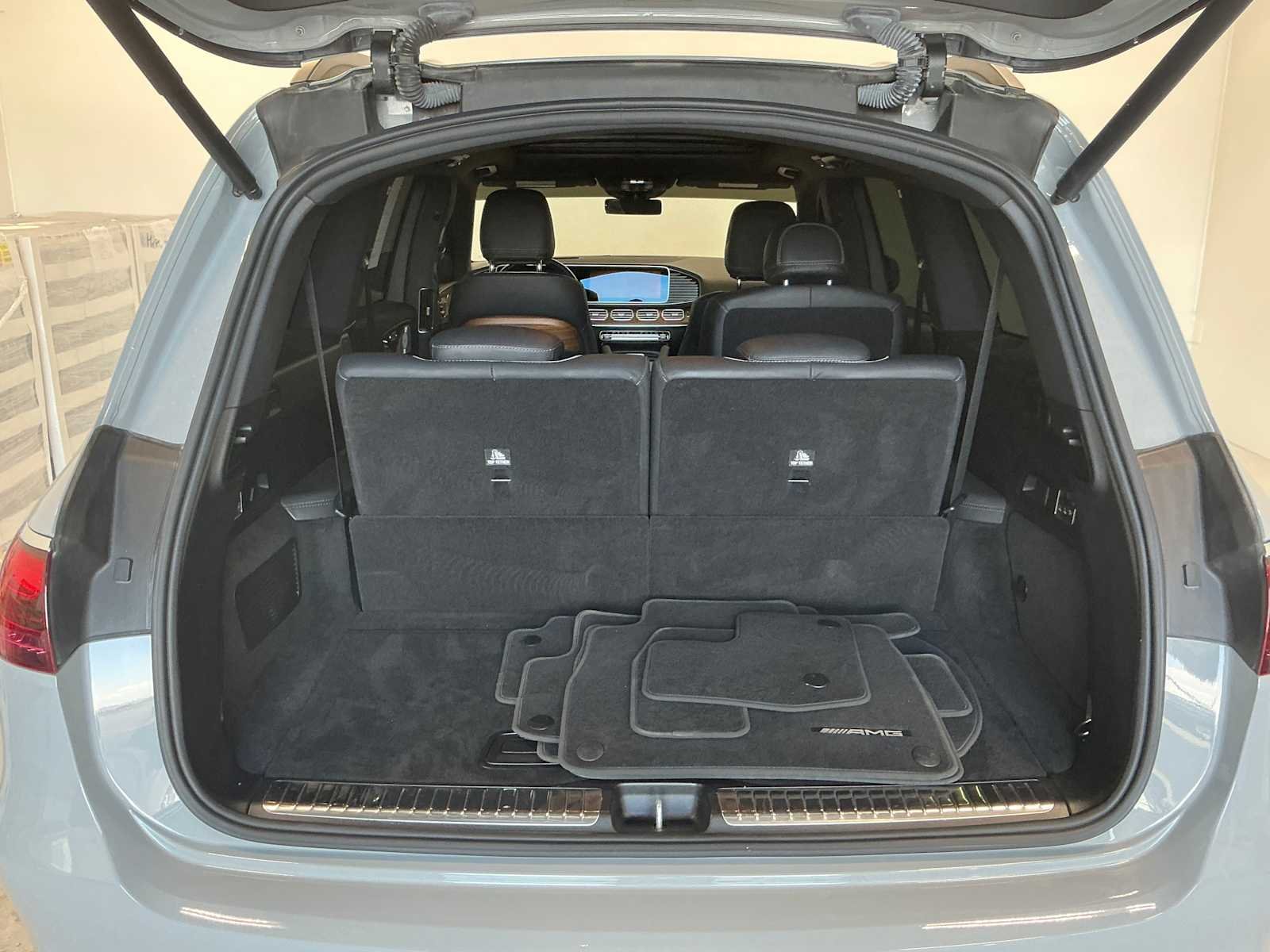 Certified Used 2024 MANUFAKTUR Alpine Grey Mercedes-Benz GLS 580 image 26