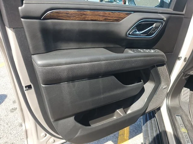 Used 2024 Beige Chevrolet Premier image 9
