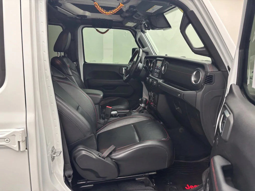Used 2020 White Jeep Rubicon image 31