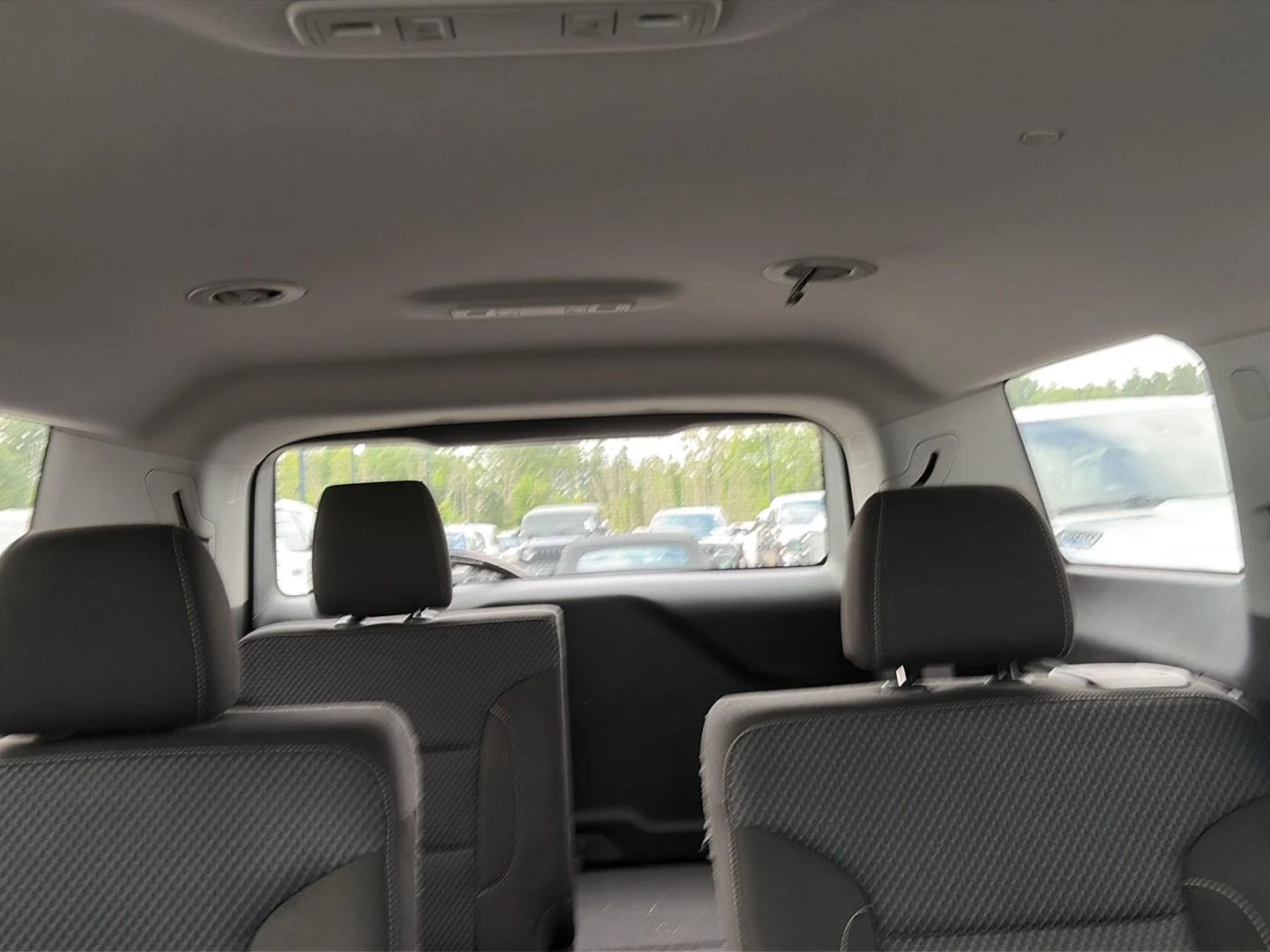 Used 2022 Ebony Twilight Metallic GMC SLE image 16