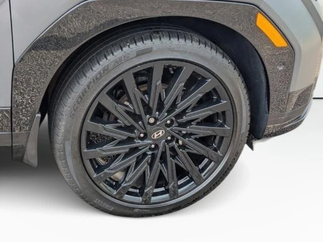 Used 2025 Gray Hyundai Calligraphy image 10
