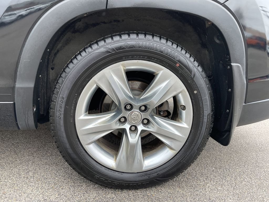 Used 2014 Black Toyota Limited image 10