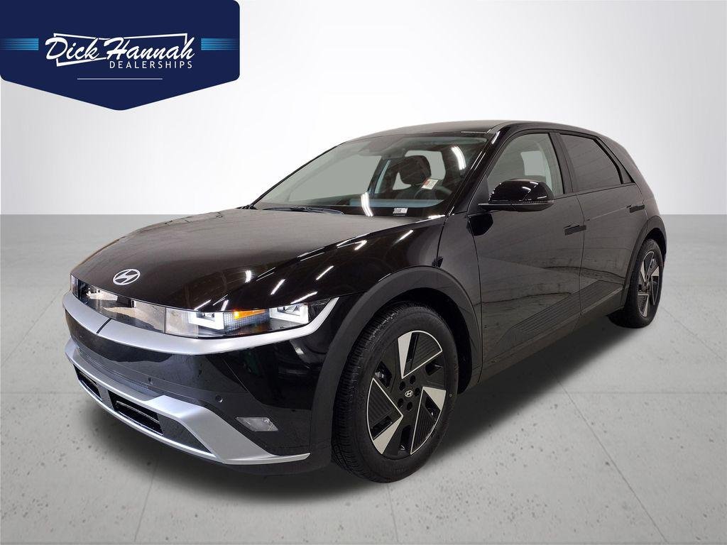 New 2026 Abyss Black Hyundai SEL image 1