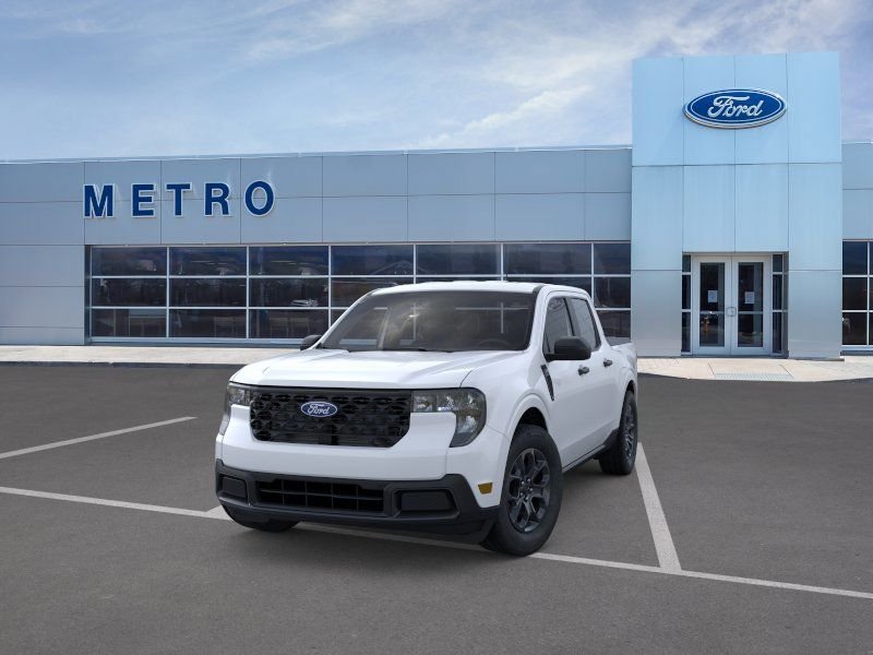 New 2025 Oxford White Ford XLT image 3
