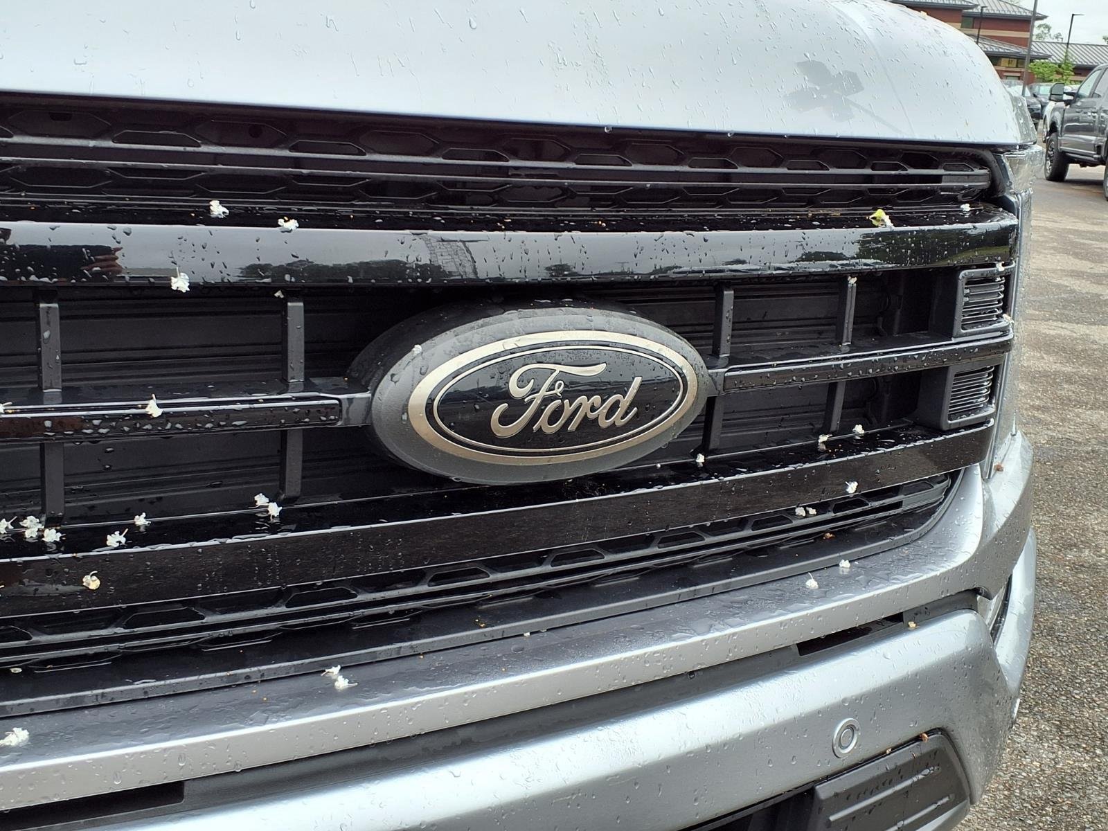 Used 2023 Silver Ford LARIAT image 14