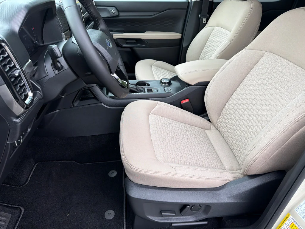 New 2026 Beige Ford XLT image 9