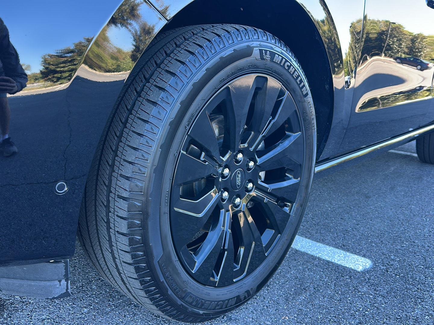 Certified Used 2025 Agate Black Ford Platinum image 9