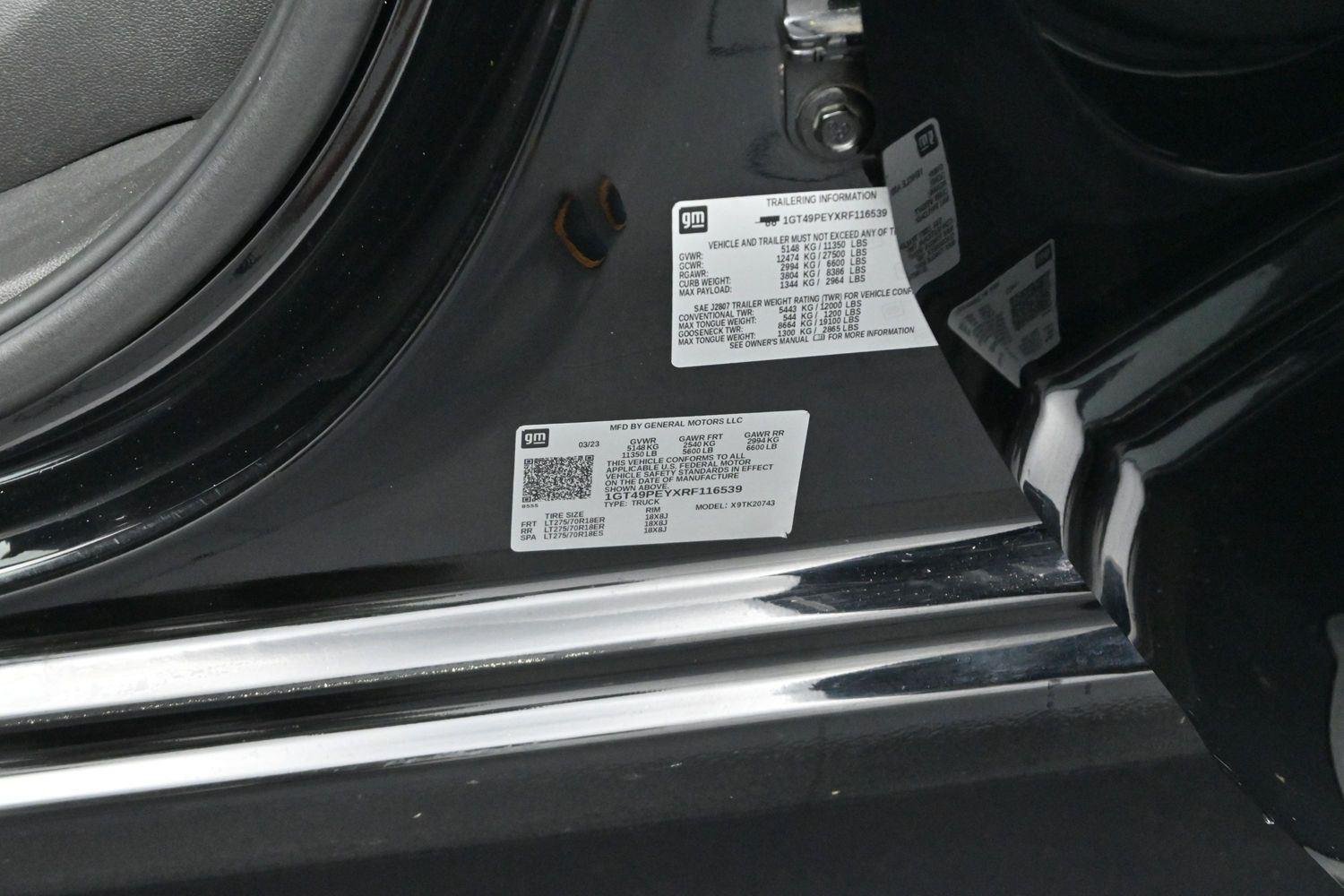 Used 2024 Onyx Black GMC AT4 image 39