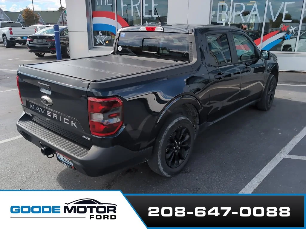 Used 2023 Blue Ford XLT image 4