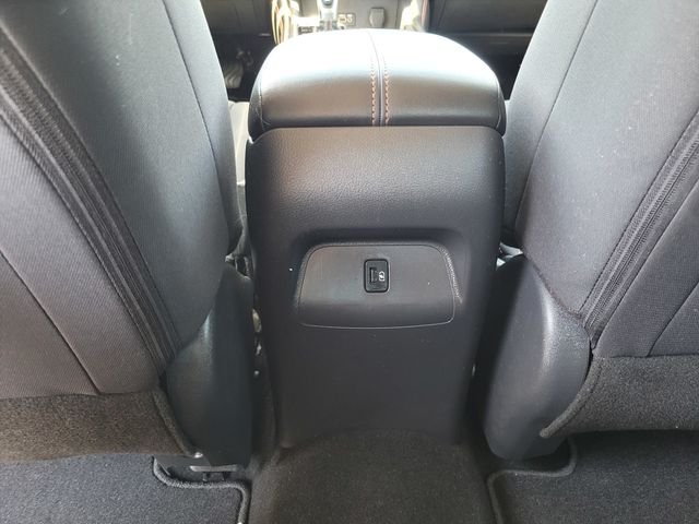 Used 2022 Gray Nissan SR image 17