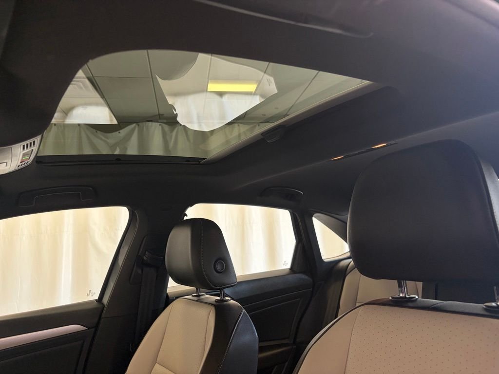 Used 2020 Platinum Gray Metallic Volkswagen R-Line image 16