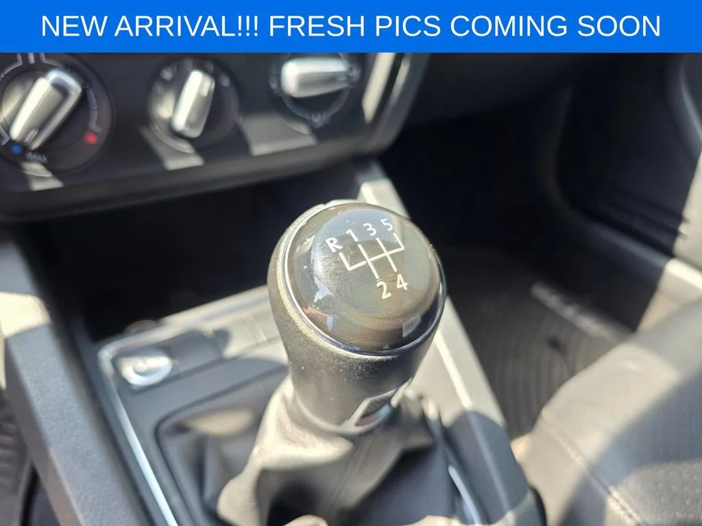 Used 2017 White Volkswagen 1.4T SE image 9