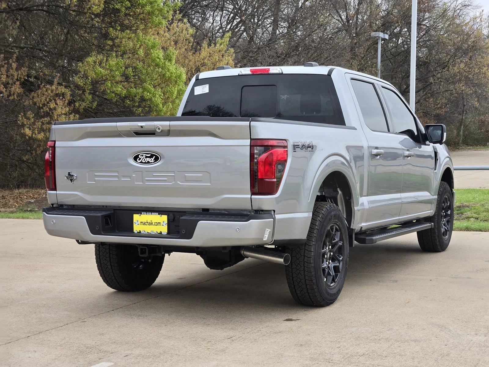 New 2026 Iconic Silver Metallic Ford XLT image 4