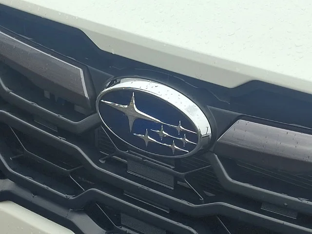 Used 2025 White Subaru Limited image 30