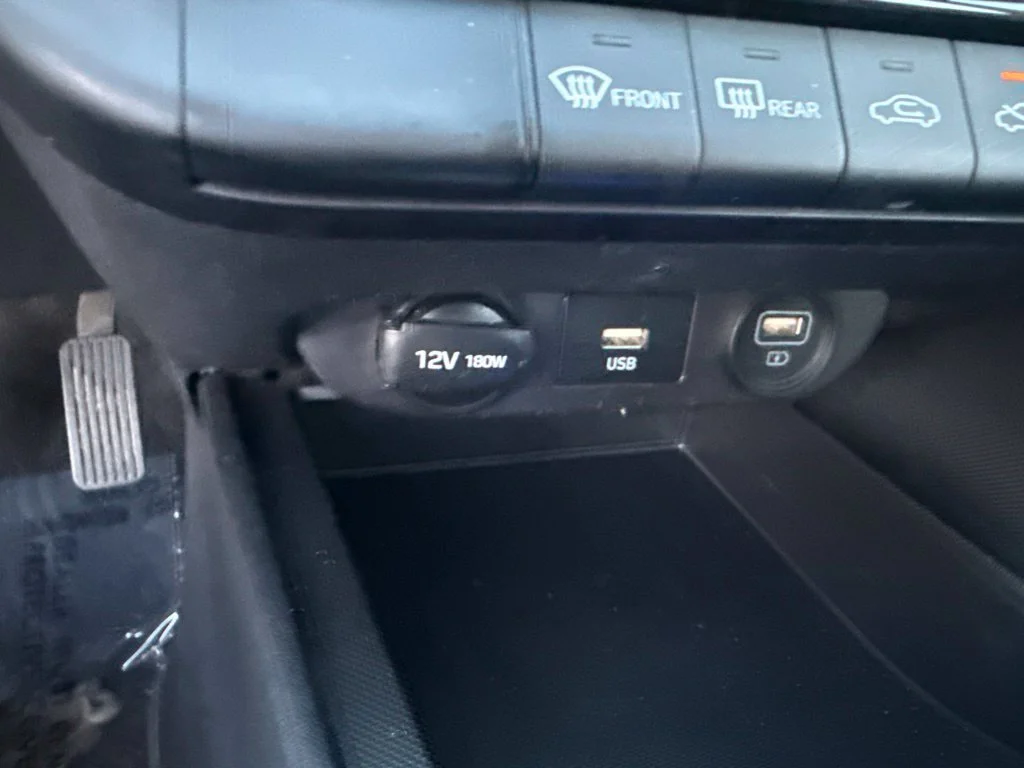 Used 2022 Gray Hyundai SEL image 22