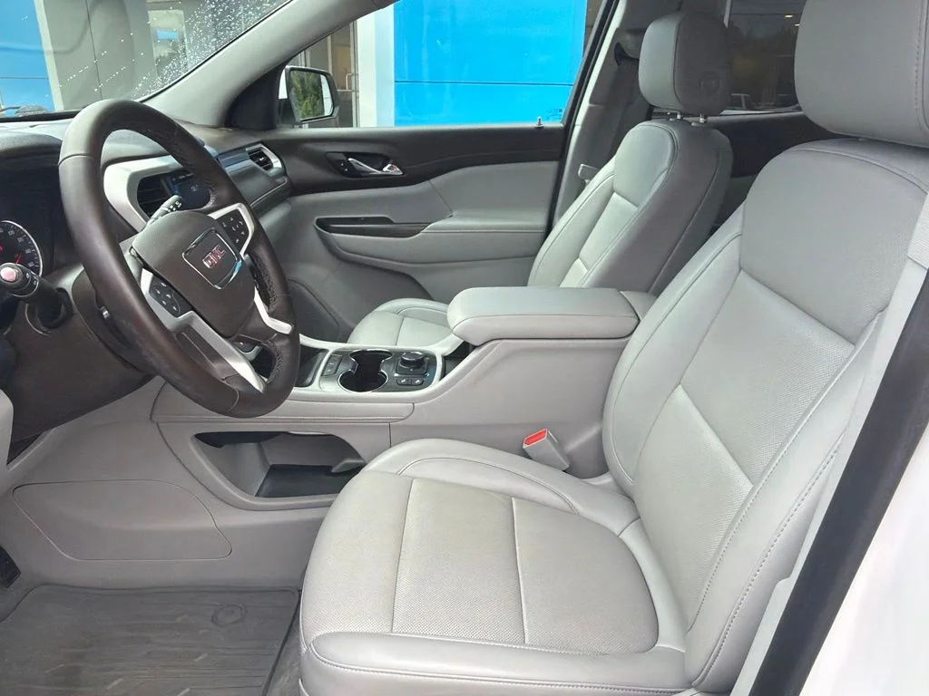 Used 2023 Summit White GMC SLT image 26