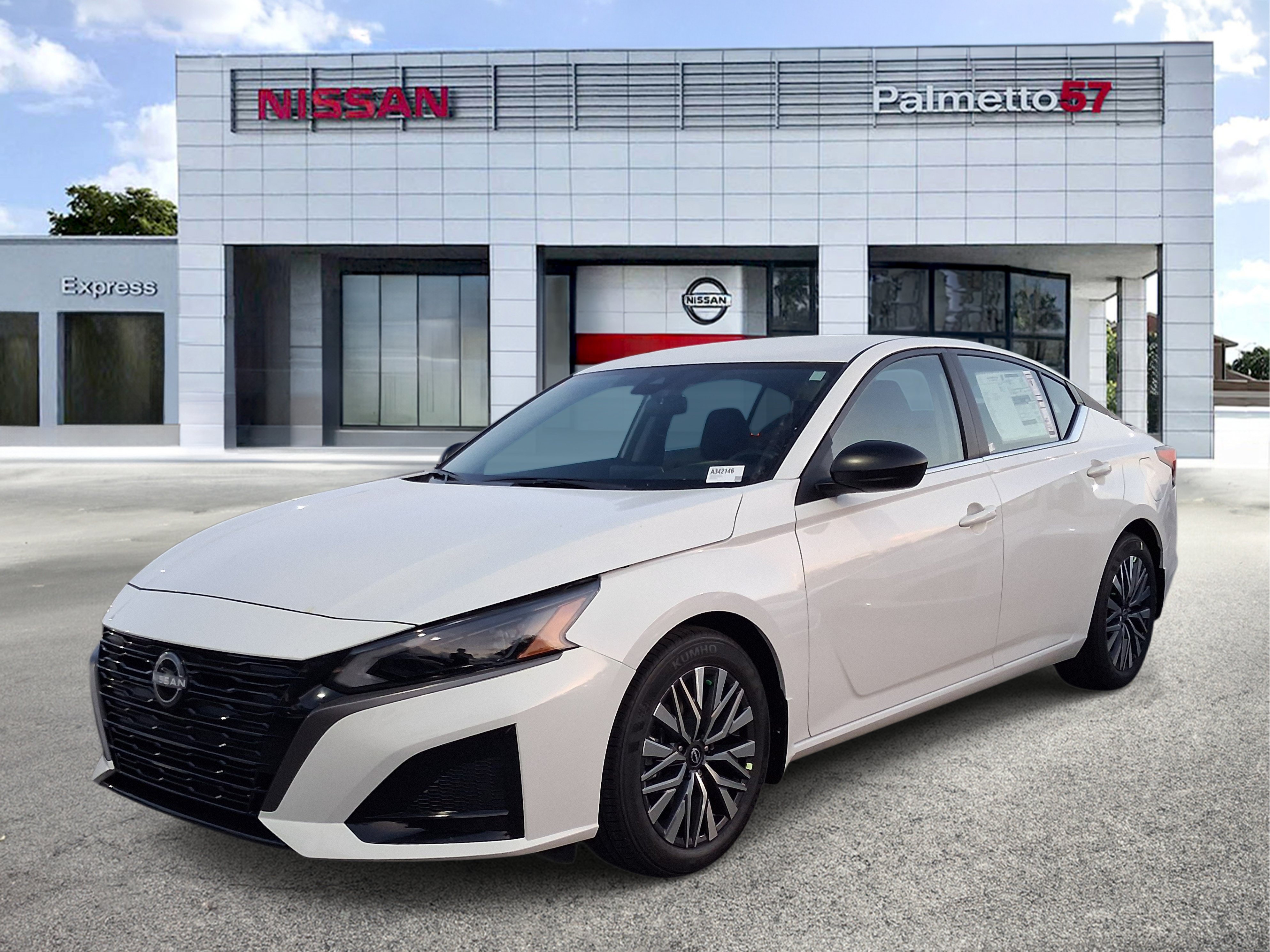 New 2026 White Nissan 2.5 SV image 3