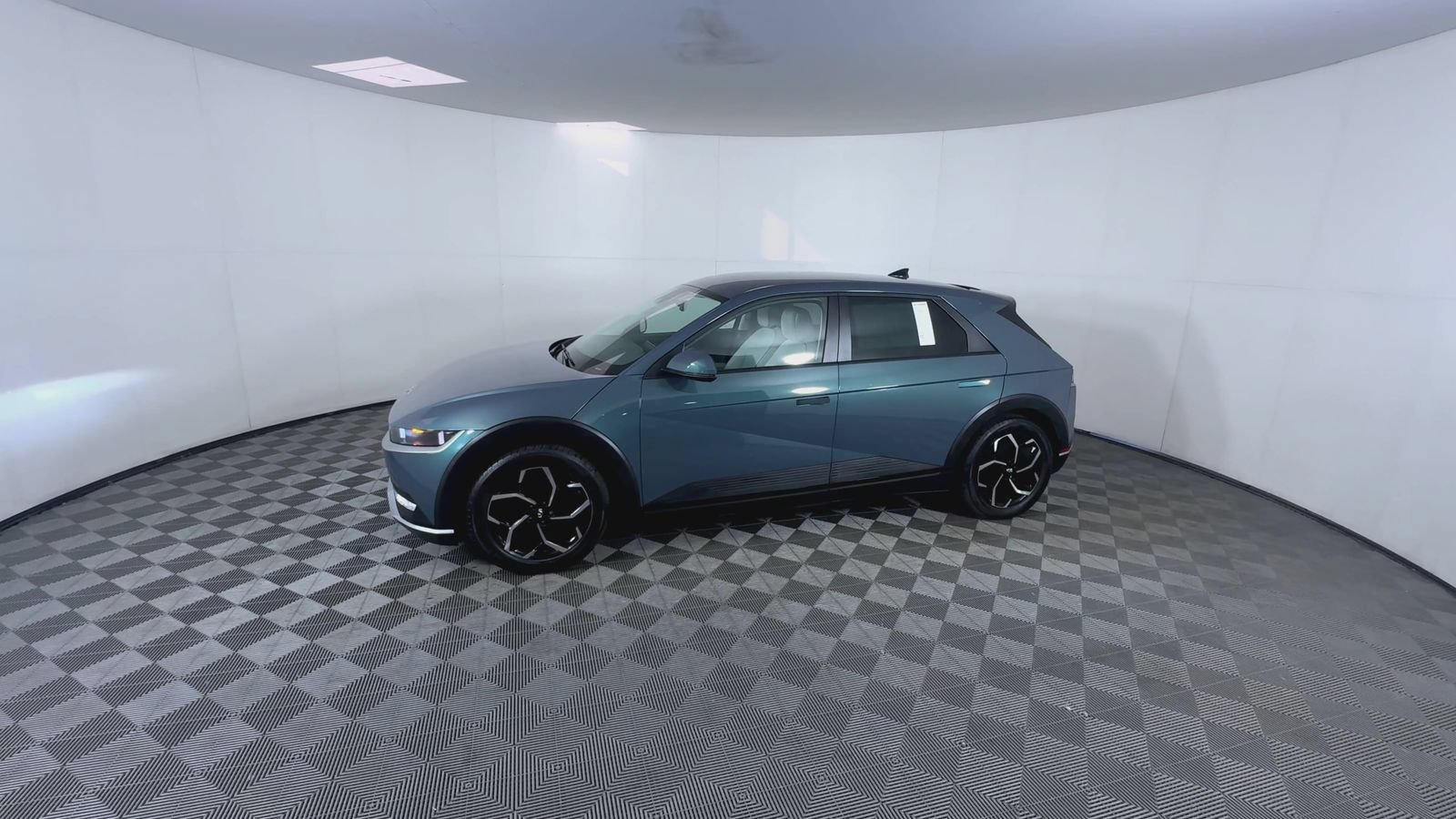 Certified Used 2023 Digital Teal Hyundai SEL image 4