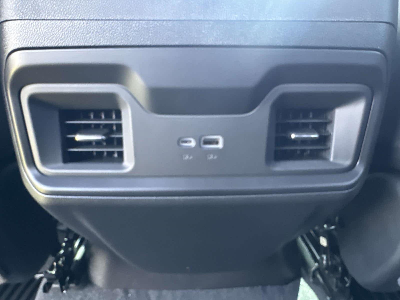 2026 Chevrolet Silverado 1500 LT - Photo 9