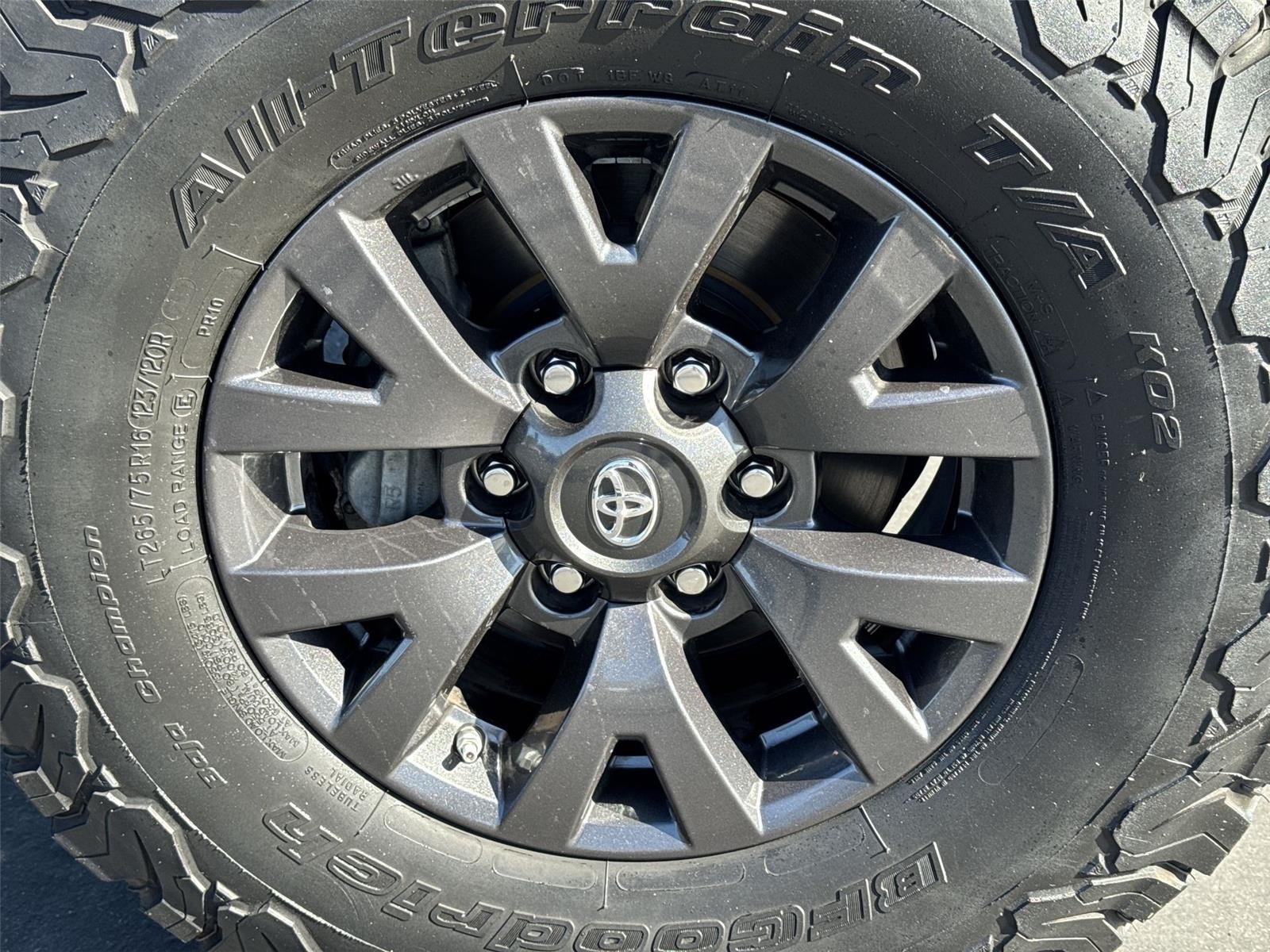2020 Toyota Tacoma SR5 - Photo 39