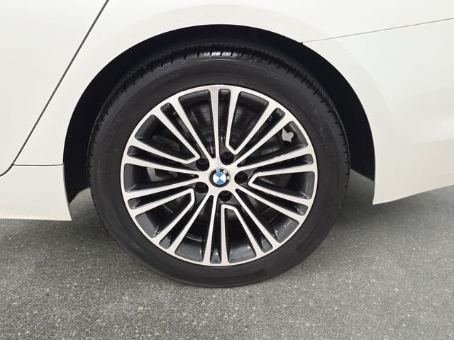 Used 2019 Mineral White Metallic BMW 540i xDrive image 31